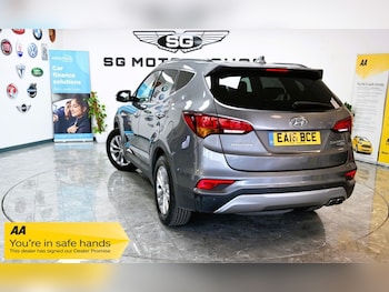 Used Hyundai Santa Fe 2016 for sale - 78695952: Photo