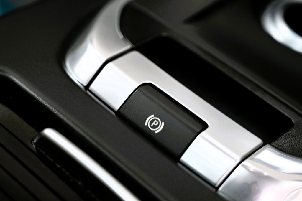 Used Land Rover Discovery Sport 2015 for sale - 77725892: Photo 23