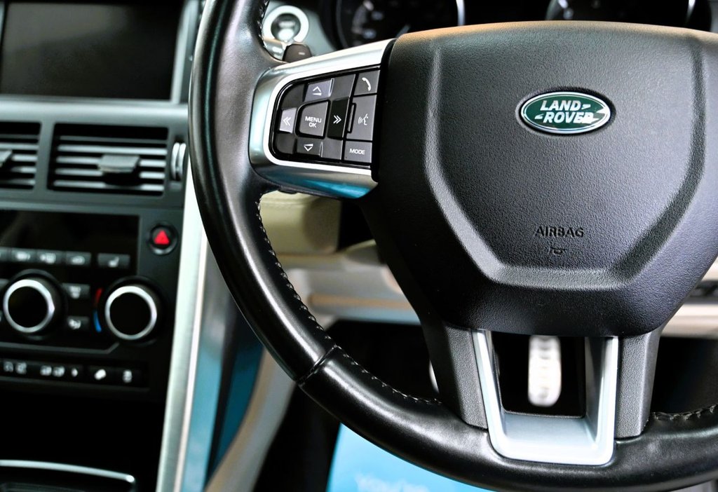 Used Land Rover Discovery Sport 2015 for sale - 77725892: Photo 30