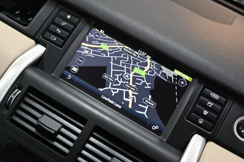 Used Land Rover Discovery Sport 2015 for sale - 77725892: Photo 5