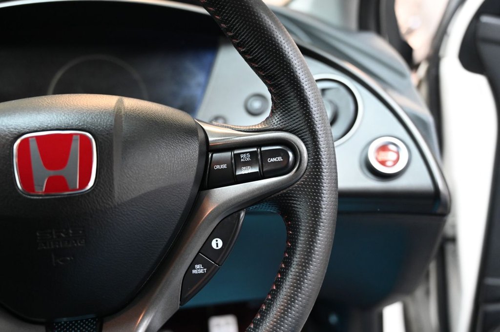 Used Honda Civic 2009 for sale - 76703792: Photo 20