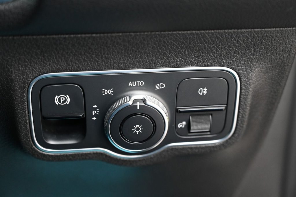 Used Mercedes-Benz GLB 2021 for sale - 76586671: Photo 22