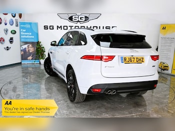 Used Jaguar F-Pace 2018 for sale - 79389817: Photo