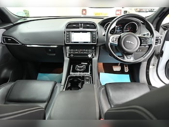 Used Jaguar F-Pace 2018 for sale - 79389817: Photo