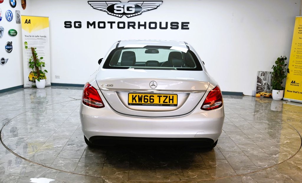 Used Mercedes-Benz C Class 2017 for sale - 76586593: Photo 10