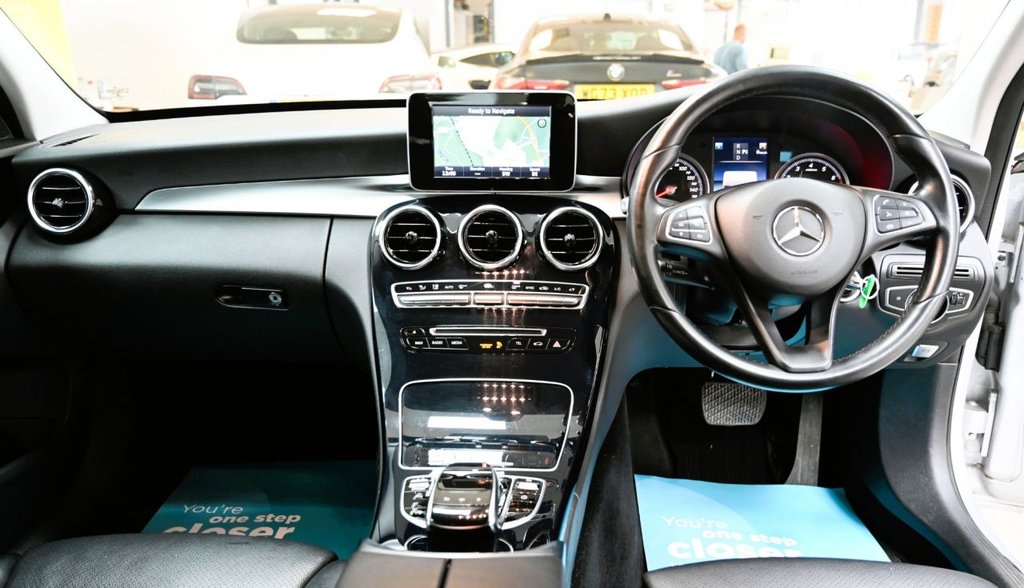 Used Mercedes-Benz C Class 2017 for sale - 76586593: Photo 3