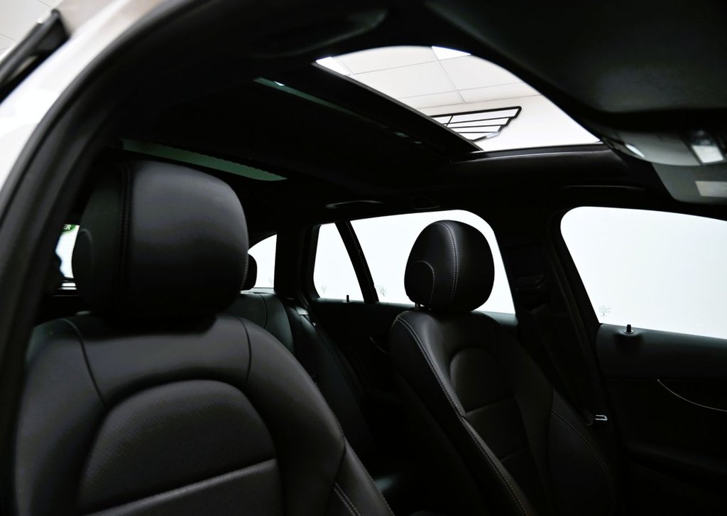 Used Mercedes-Benz C Class 2017 for sale - 76417851: Photo 11