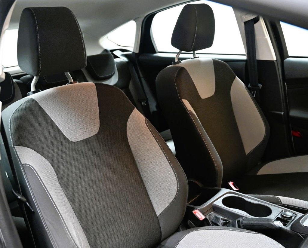 Used Ford Focus 2012 for sale - 76731254: Photo 4