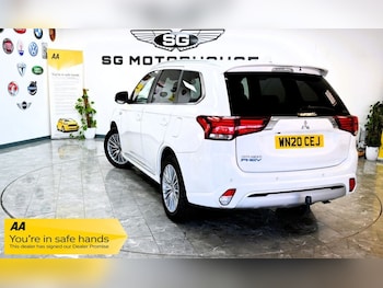 Used Mitsubishi Outlander 2020 for sale - 77941799: Photo