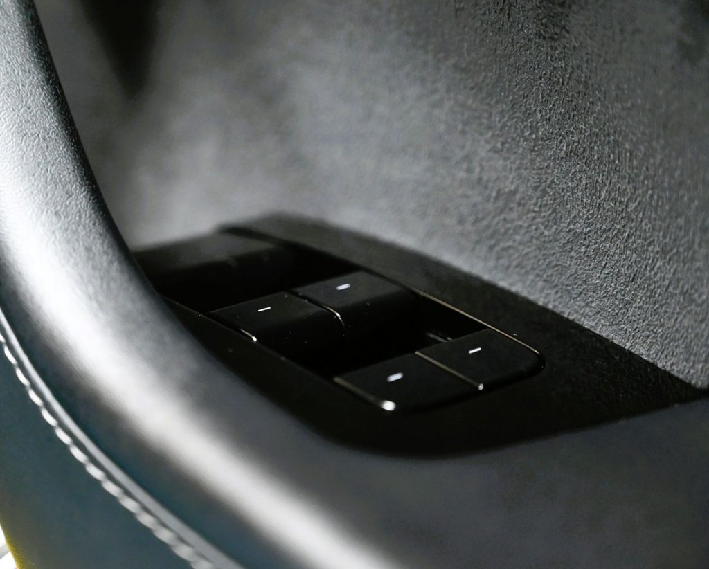 Used Tesla Model 3 2020 for sale - 77239335: Photo 16