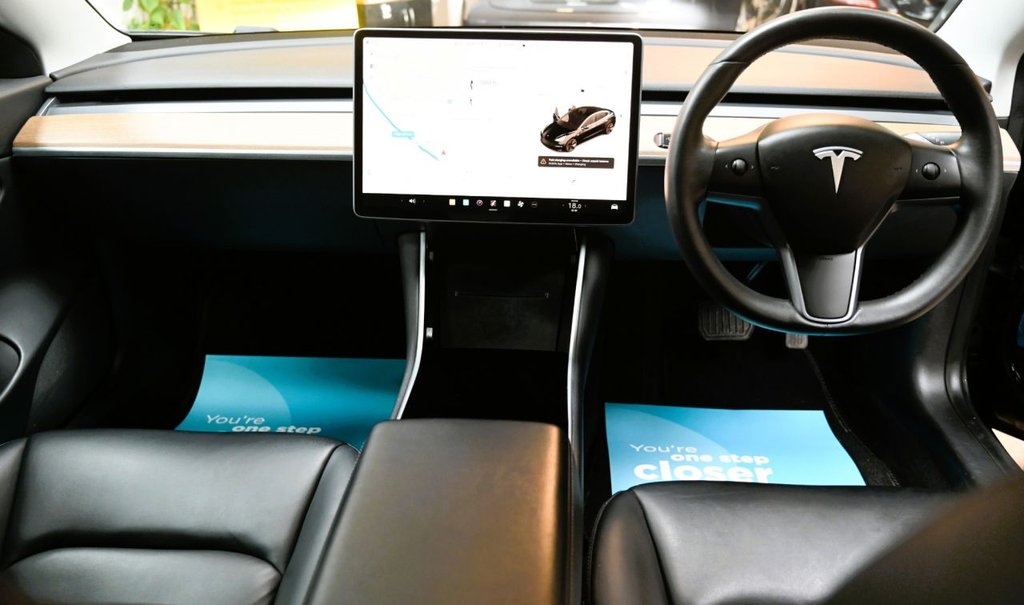 Used Tesla Model 3 2020 for sale - 77239335: Photo 3