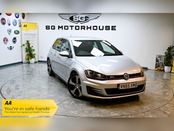 Used Volkswagen Golf 2015 for sale - 76900903: Photo
