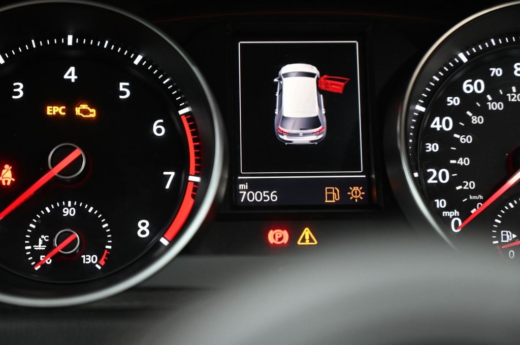 Used Volkswagen Golf 2015 for sale - 76900903: Photo 35