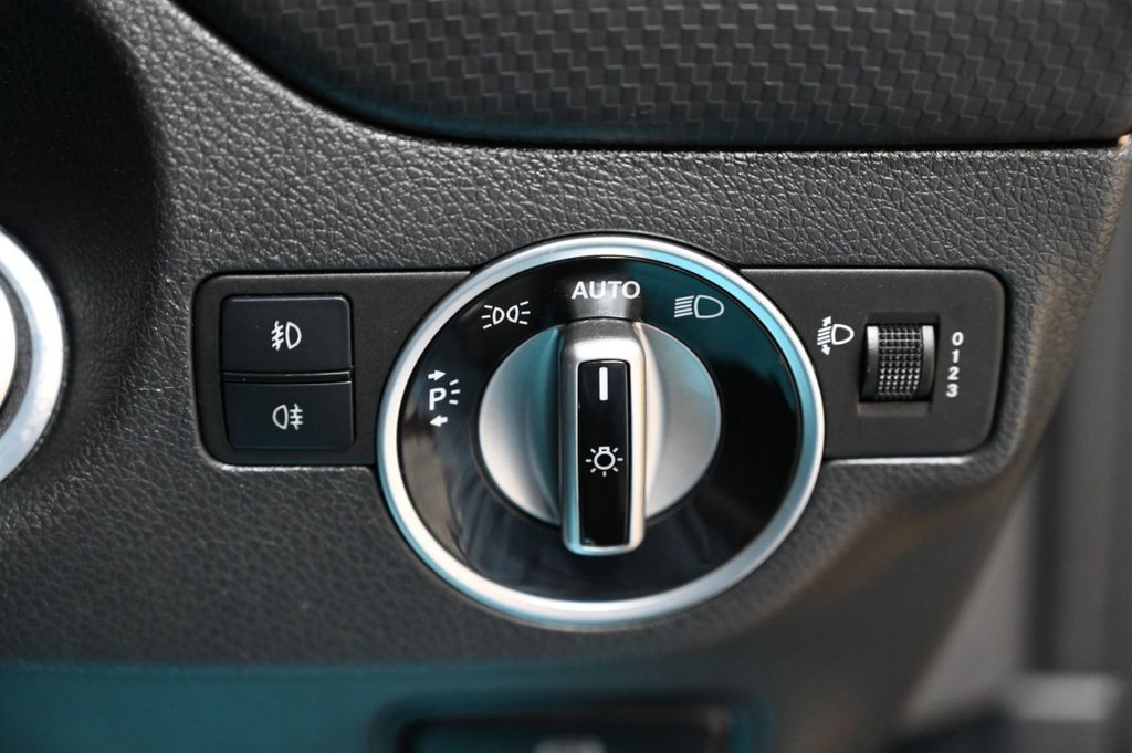 Used Mercedes-Benz A-Class 2015 for sale - 76914767: Photo 20