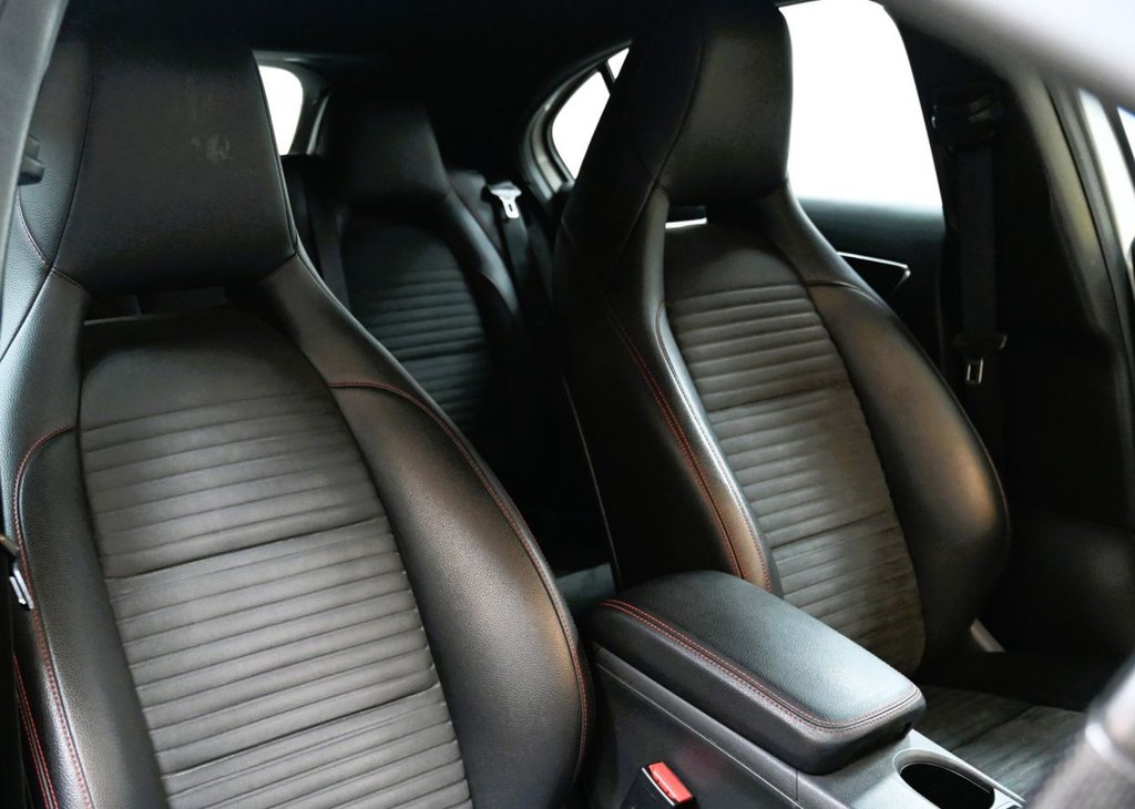 Used Mercedes-Benz A-Class 2017 for sale - 76313143: Photo 4