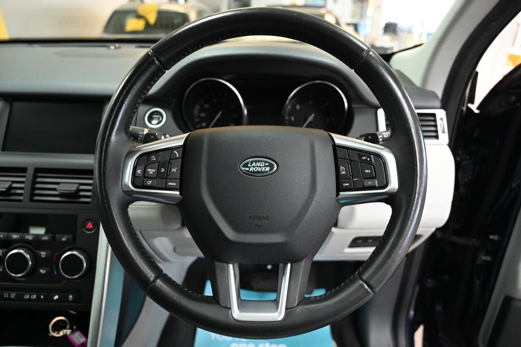 Used Land Rover Discovery Sport 2016 for sale - 76784033: Photo 11