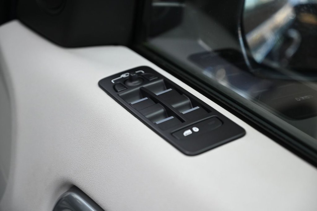 Used Land Rover Discovery Sport 2016 for sale - 76784033: Photo 17