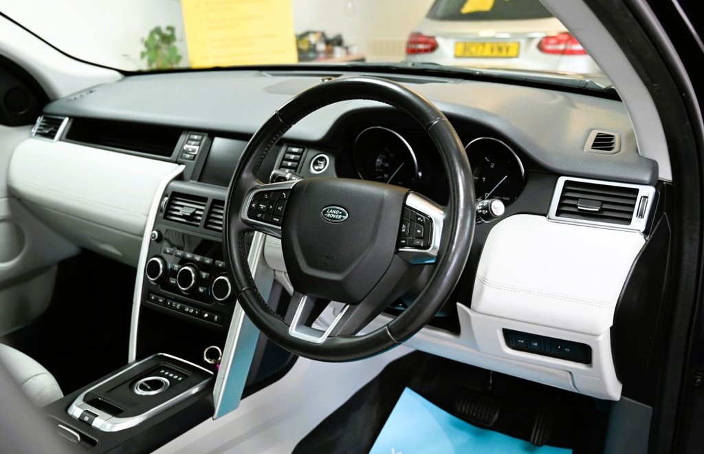 Used Land Rover Discovery Sport 2016 for sale - 76784033: Photo 18
