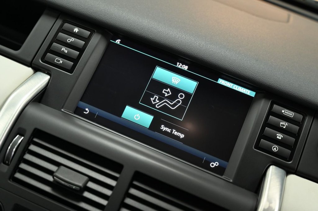 Used Land Rover Discovery Sport 2016 for sale - 76784033: Photo 24