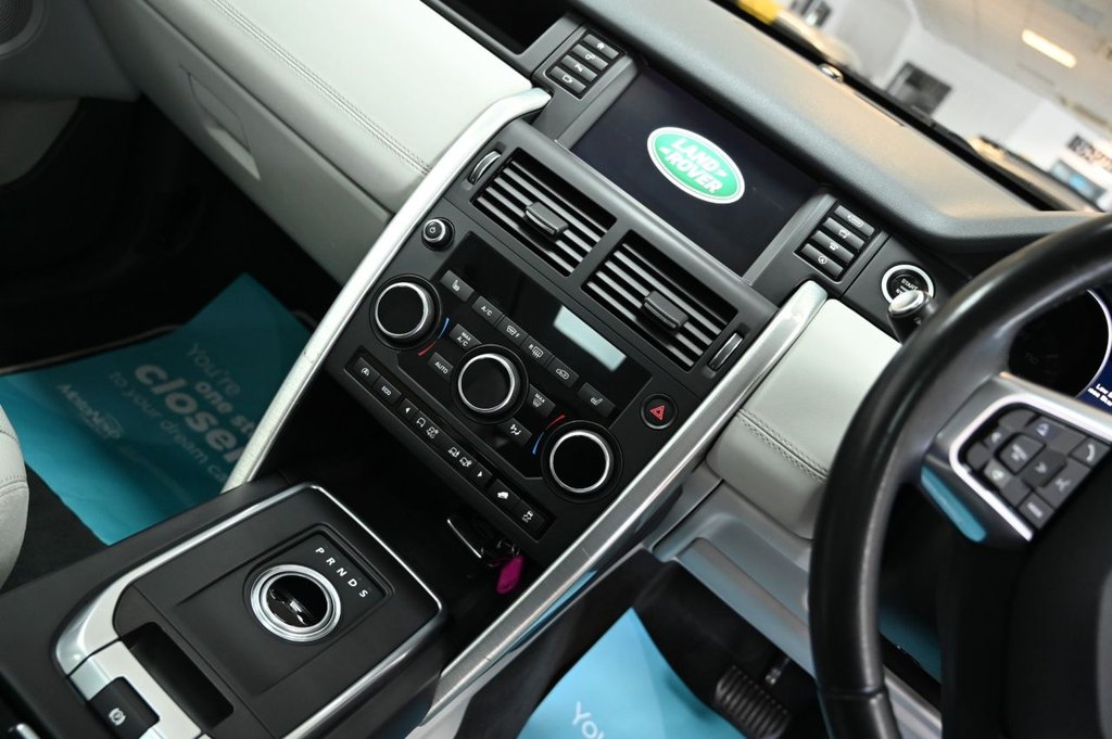 Used Land Rover Discovery Sport 2016 for sale - 76784033: Photo 26