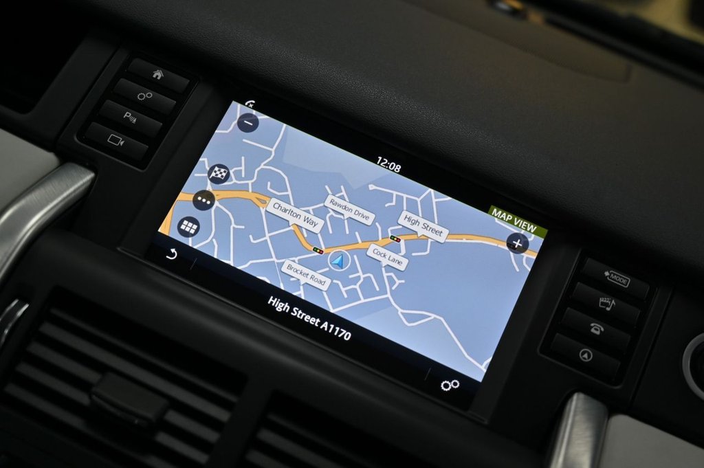 Used Land Rover Discovery Sport 2016 for sale - 76784033: Photo 5