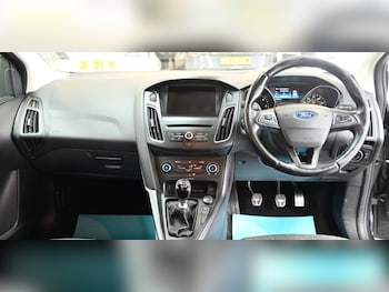 Used Ford Focus 2015 for sale - 78385260: Photo