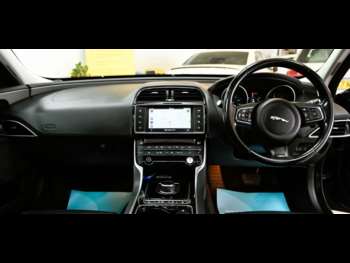 Used Jaguar XE 2017 for sale - 75052653: Photo