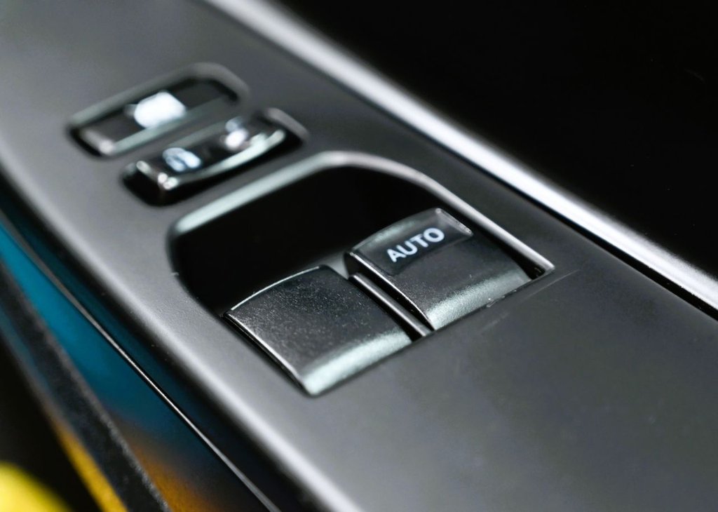 Used Toyota Yaris 2015 for sale - 77226610: Photo 18