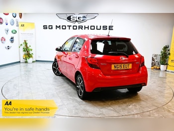 Used Toyota Yaris 2015 for sale - 77226610: Photo