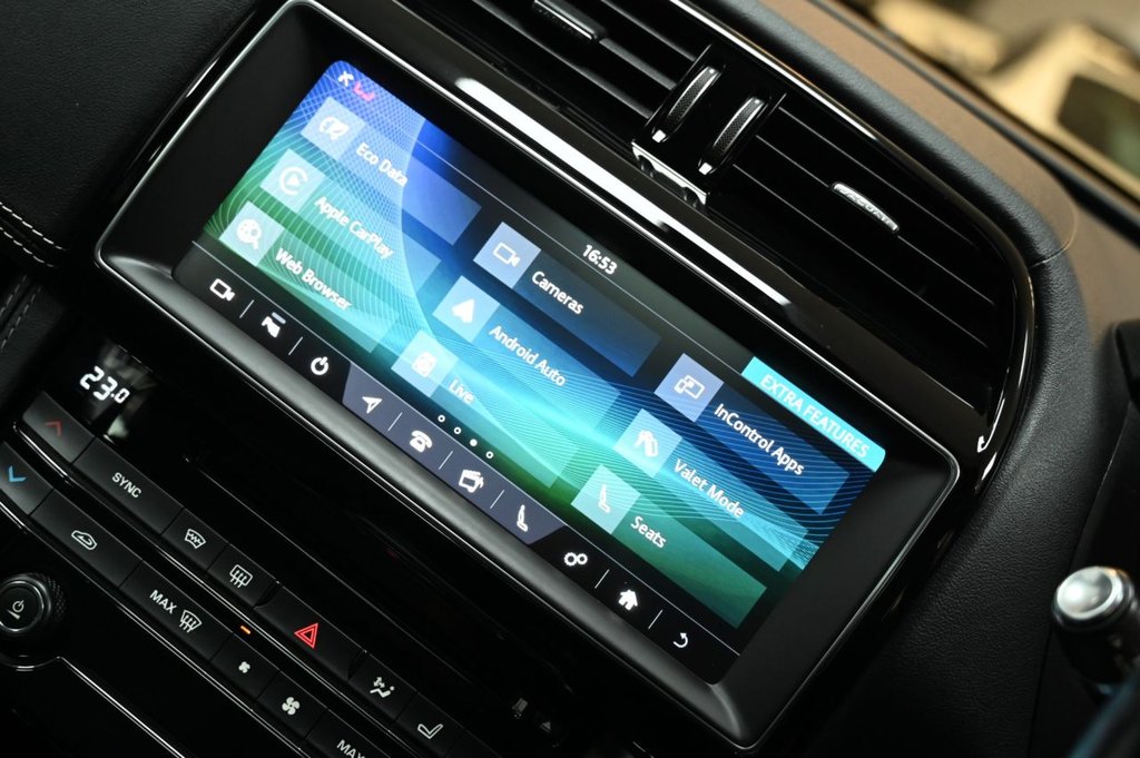 Used Jaguar F-Pace 2018 for sale - 77256077: Photo 14