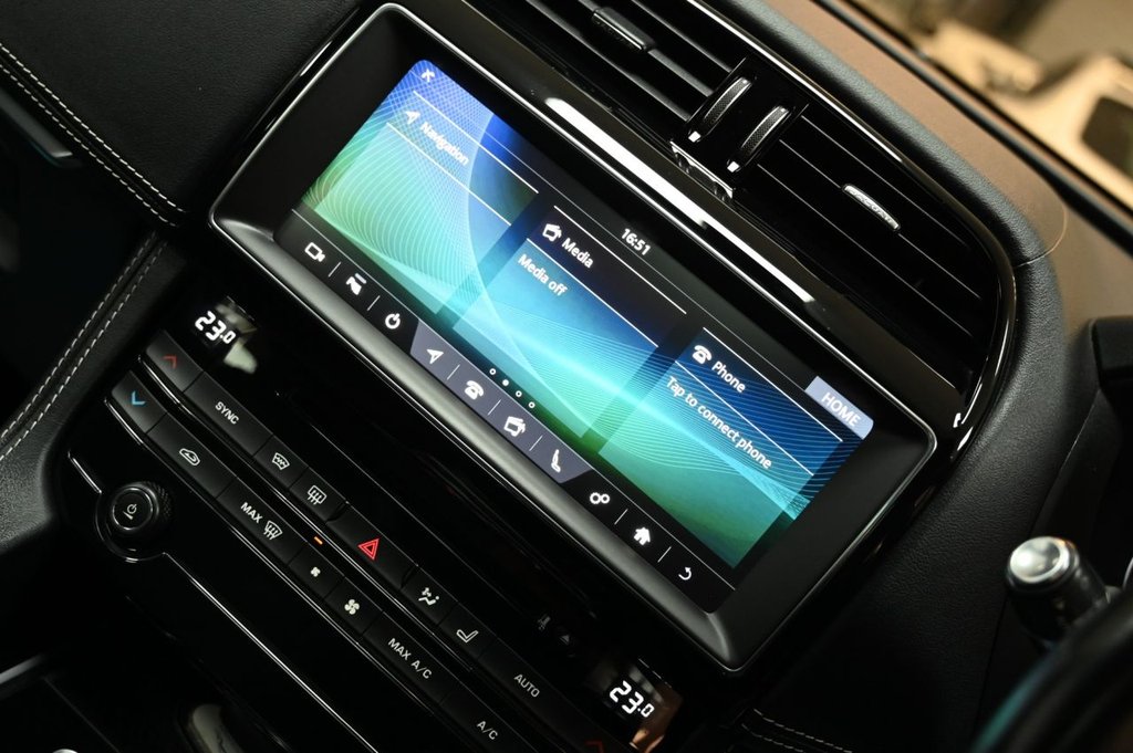 Used Jaguar F-Pace 2018 for sale - 77256077: Photo 23