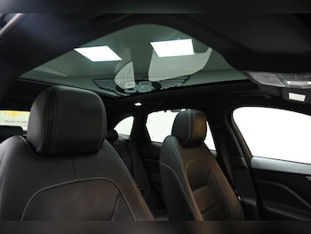 Used Jaguar F-Pace 2018 for sale - 77256077: Photo