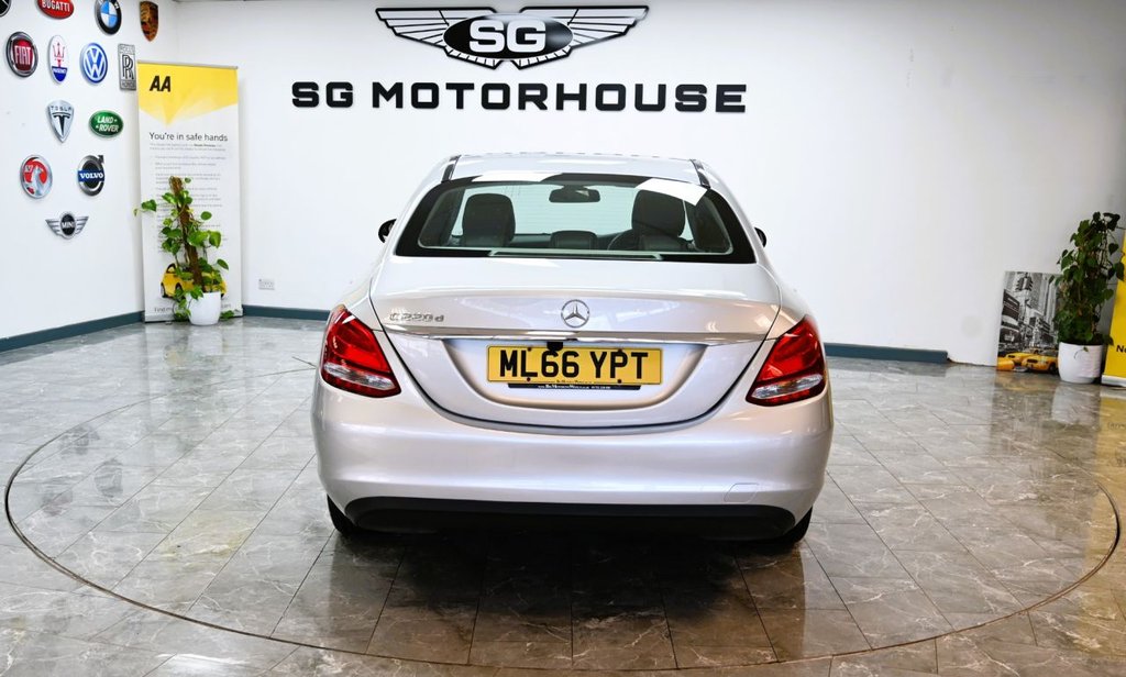 Used Mercedes-Benz C Class 2016 for sale - 76783984: Photo 10