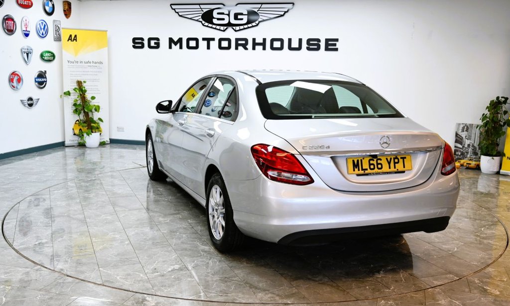 Used Mercedes-Benz C Class 2016 for sale - 76783984: Photo 32