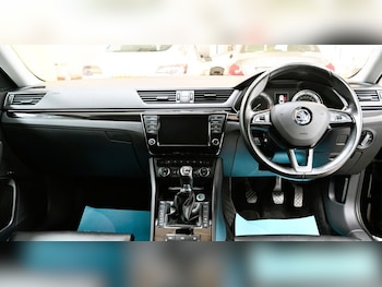 Used Skoda Superb 2016 for sale - 75340945: Photo