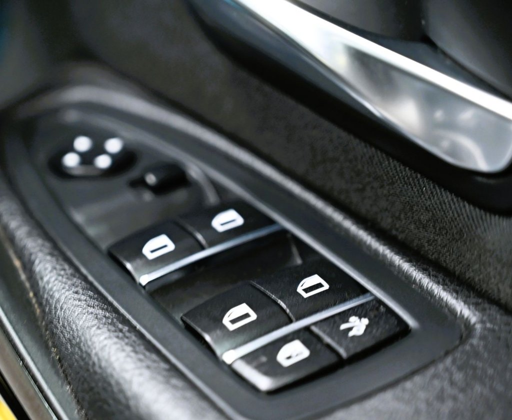 Used BMW 3 Series 2017 for sale - 77621149: Photo 19