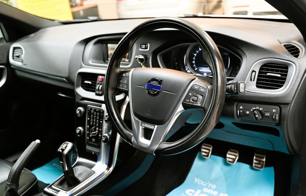 Used Volvo V40 2015 for sale - 76788075: Photo 18