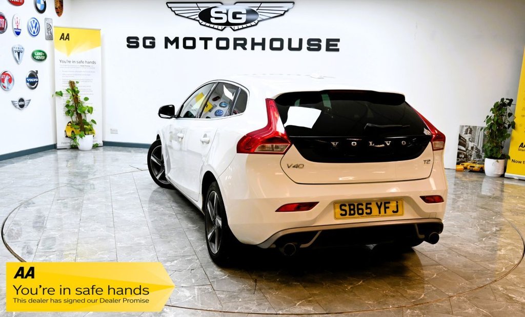 Used Volvo V40 2015 for sale - 76788075: Photo 2