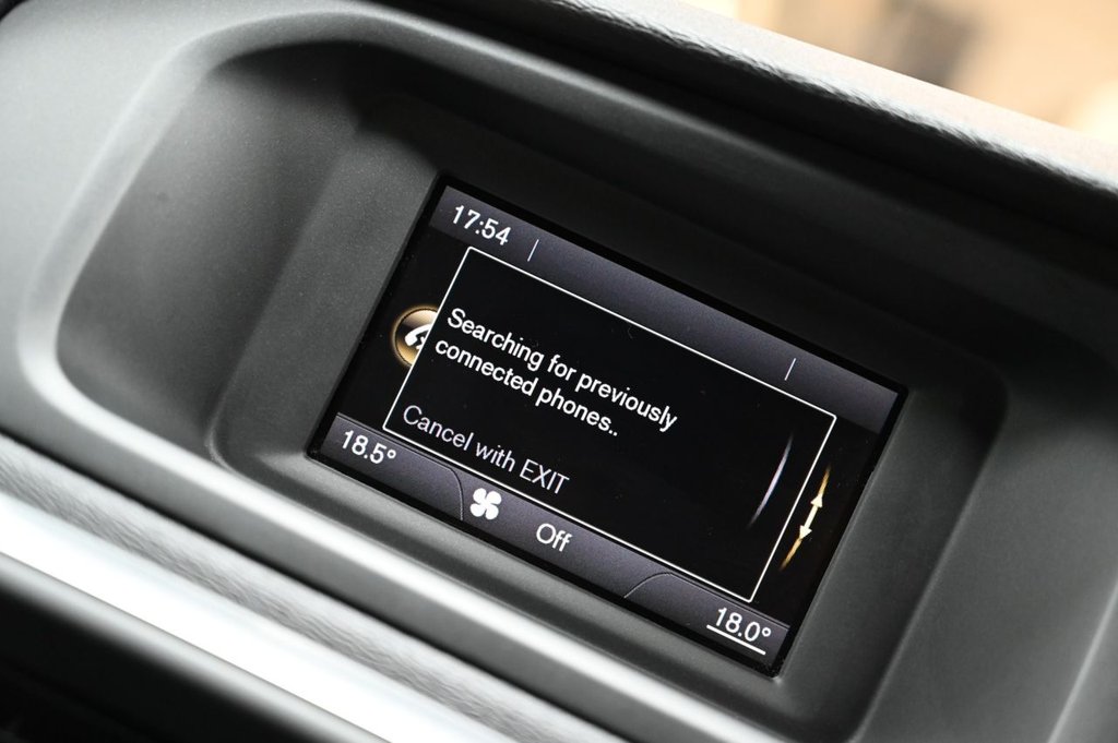 Used Volvo V40 2015 for sale - 76788075: Photo 23