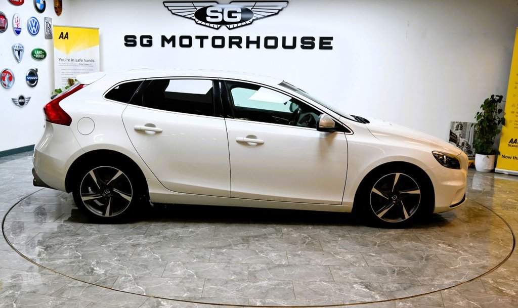 Used Volvo V40 2015 for sale - 76788075: Photo 7