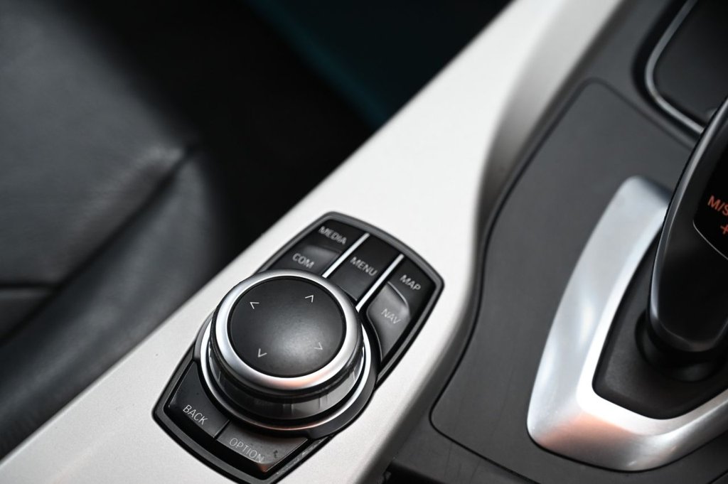 Used BMW 3 Series 2018 for sale - 77360121: Photo 13