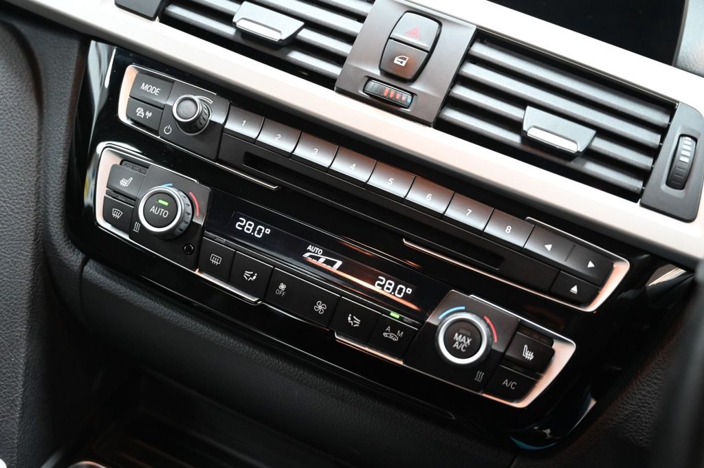 Used BMW 3 Series 2018 for sale - 77360121: Photo 23