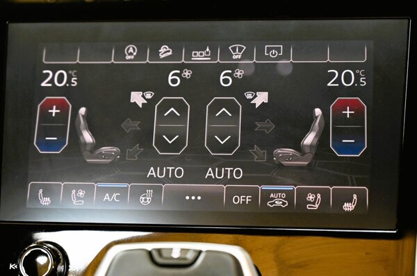 Used Lamborghini Urus 2019 for sale - 69055760: Photo 21