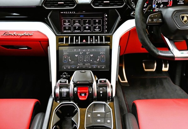 Used Lamborghini Urus 2019 for sale - 69055760: Photo 26