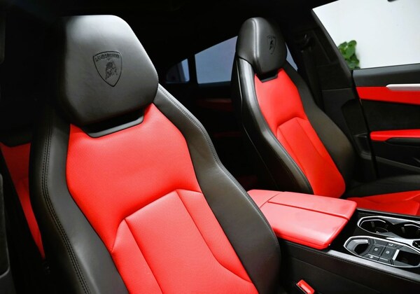 Used Lamborghini Urus 2019 for sale - 69055760: Photo 3