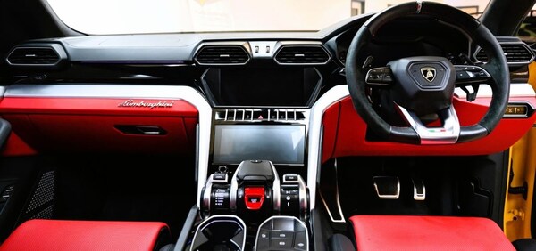 Used Lamborghini Urus 2019 for sale - 69055760: Photo 4