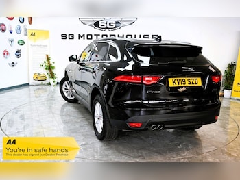 Used Jaguar F-Pace 2019 for sale - 77614184: Photo