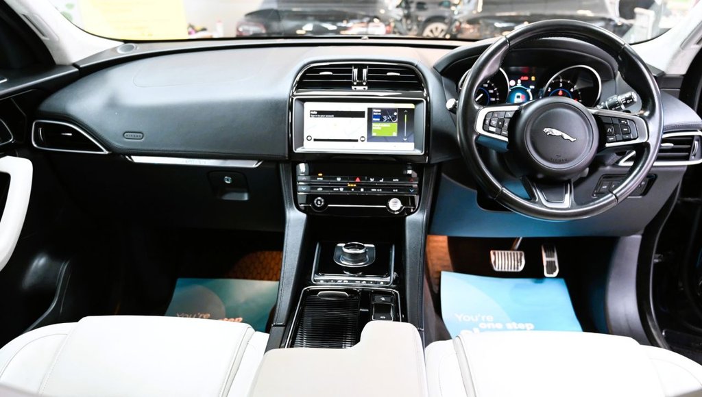 Used Jaguar F-Pace 2019 for sale - 77614184: Photo 3