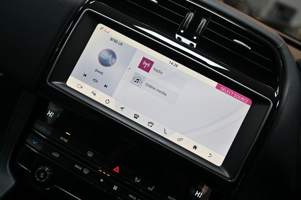 Used Jaguar F-Pace 2019 for sale - 77614184: Photo 33