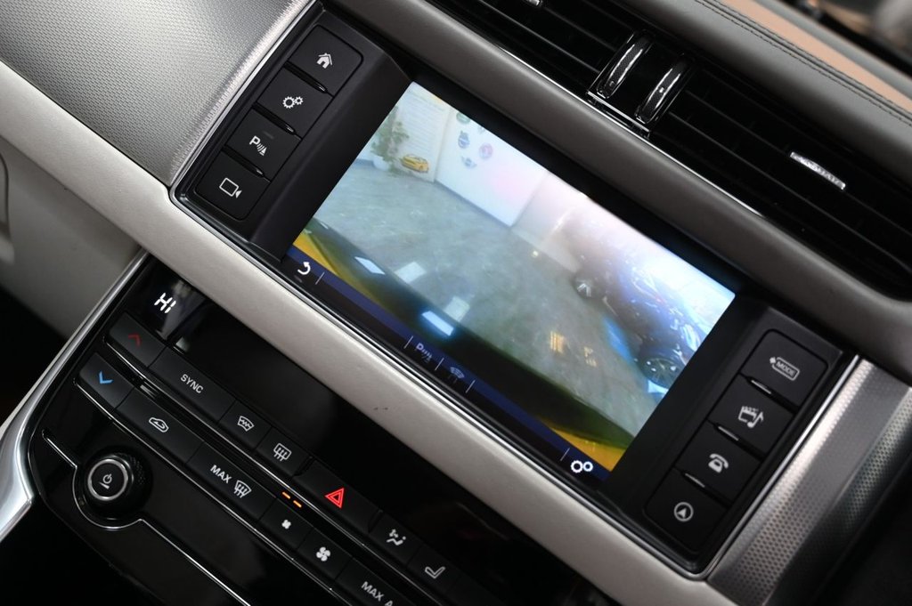 Used Jaguar XF 2017 for sale - 77680738: Photo 21